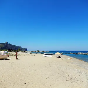https://hotel-pensione-4-stagioni.sicilyhotelsitaly.net